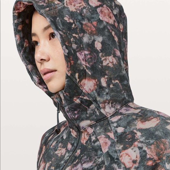 Lululemon Dusty Rose Scuba Jacket - Picture 2 of 11